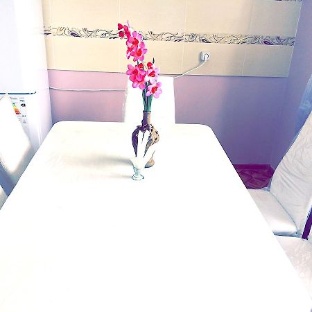 Graciya Apartment On Akmeshit Str 阿斯坦纳 外观 照片